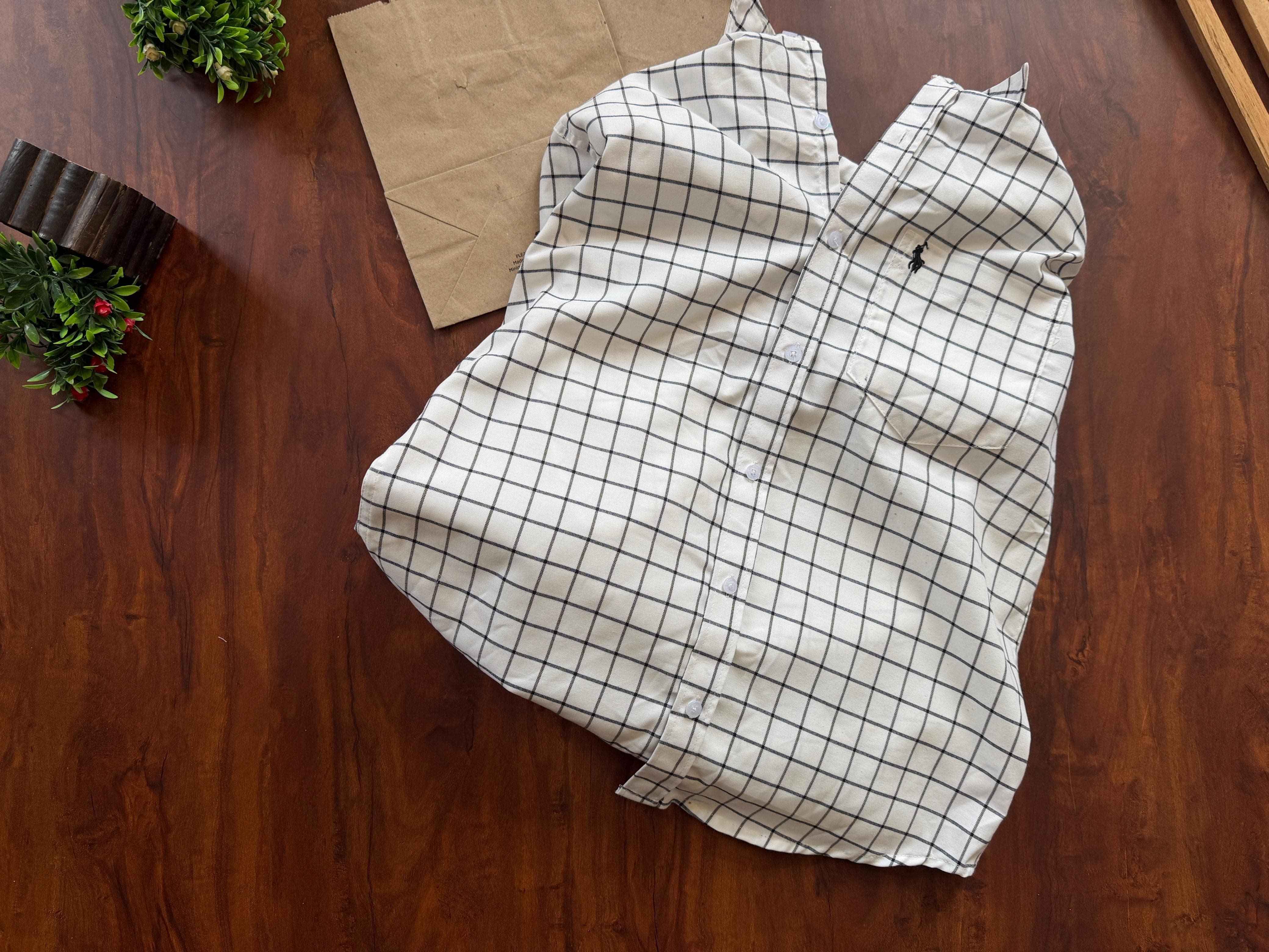 Oxford check shirt 
Front embroidery work 
Size m.l.xl.xxl 
6 colour