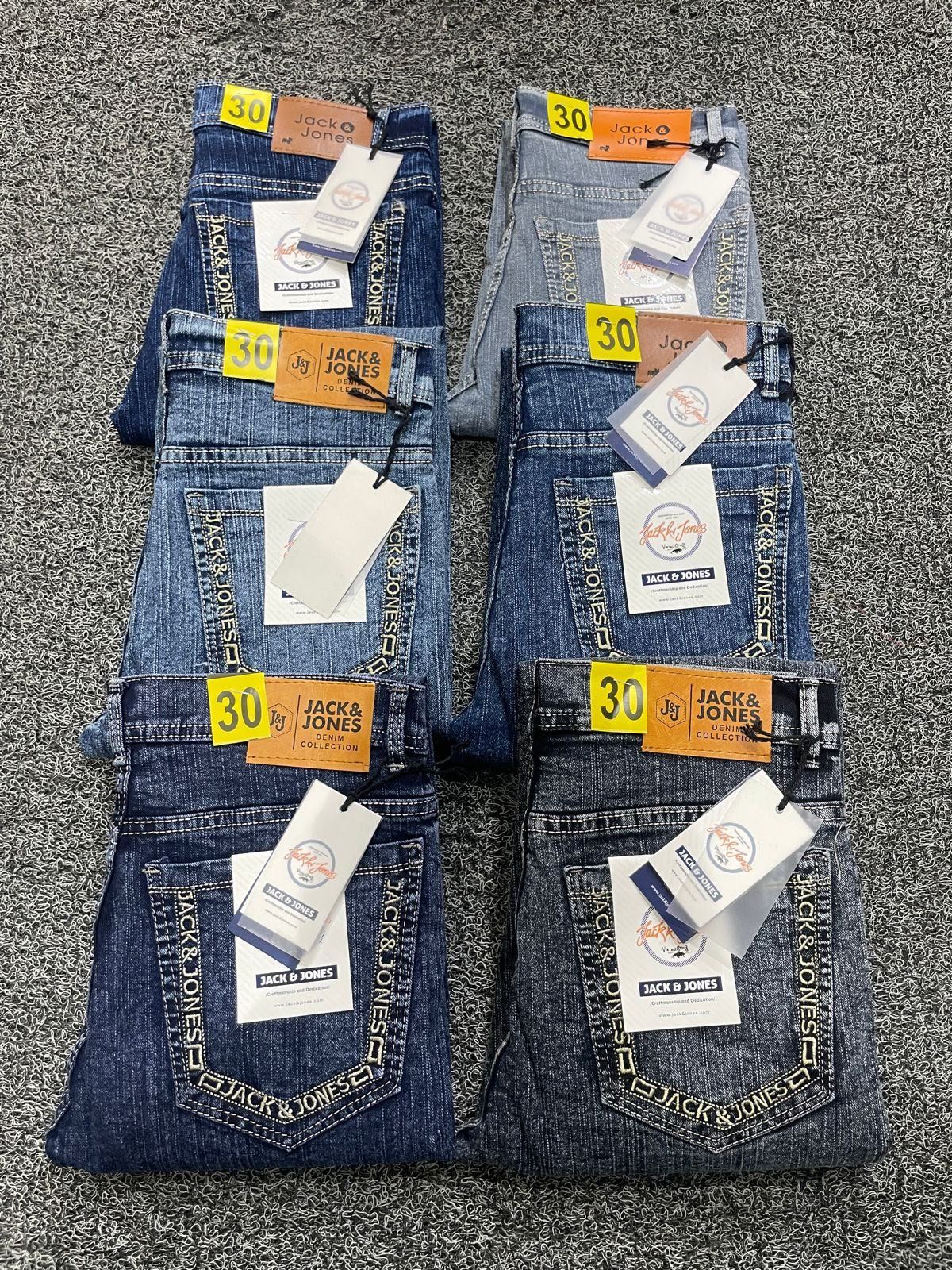 Star Denim Ring Slub Jeans