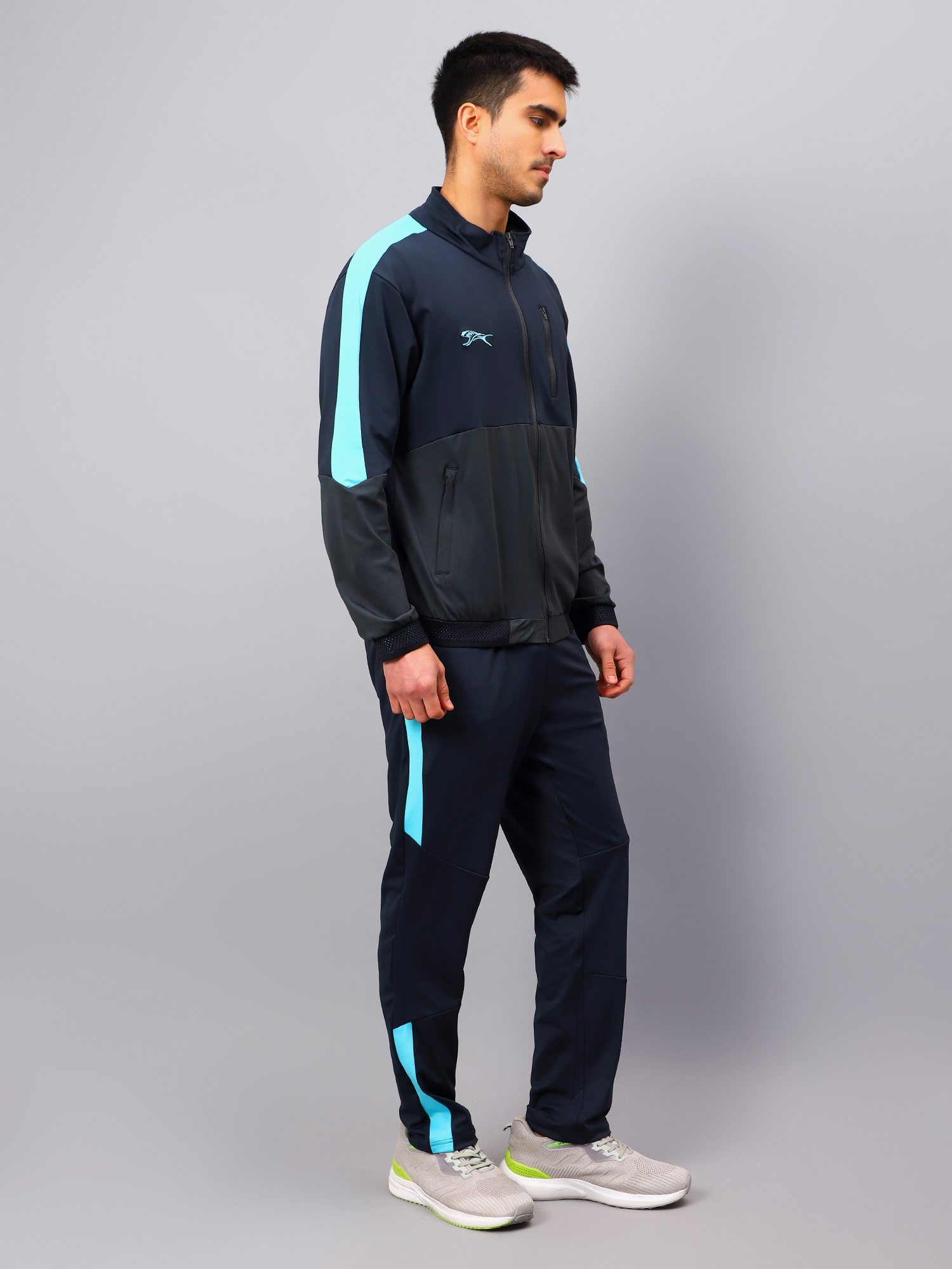 Men's Tracksuit  SNTSW104M
-Navy/D.Grey/Cyan-S