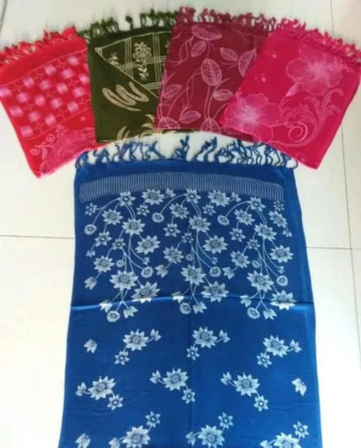 Satin Stoles For Girls