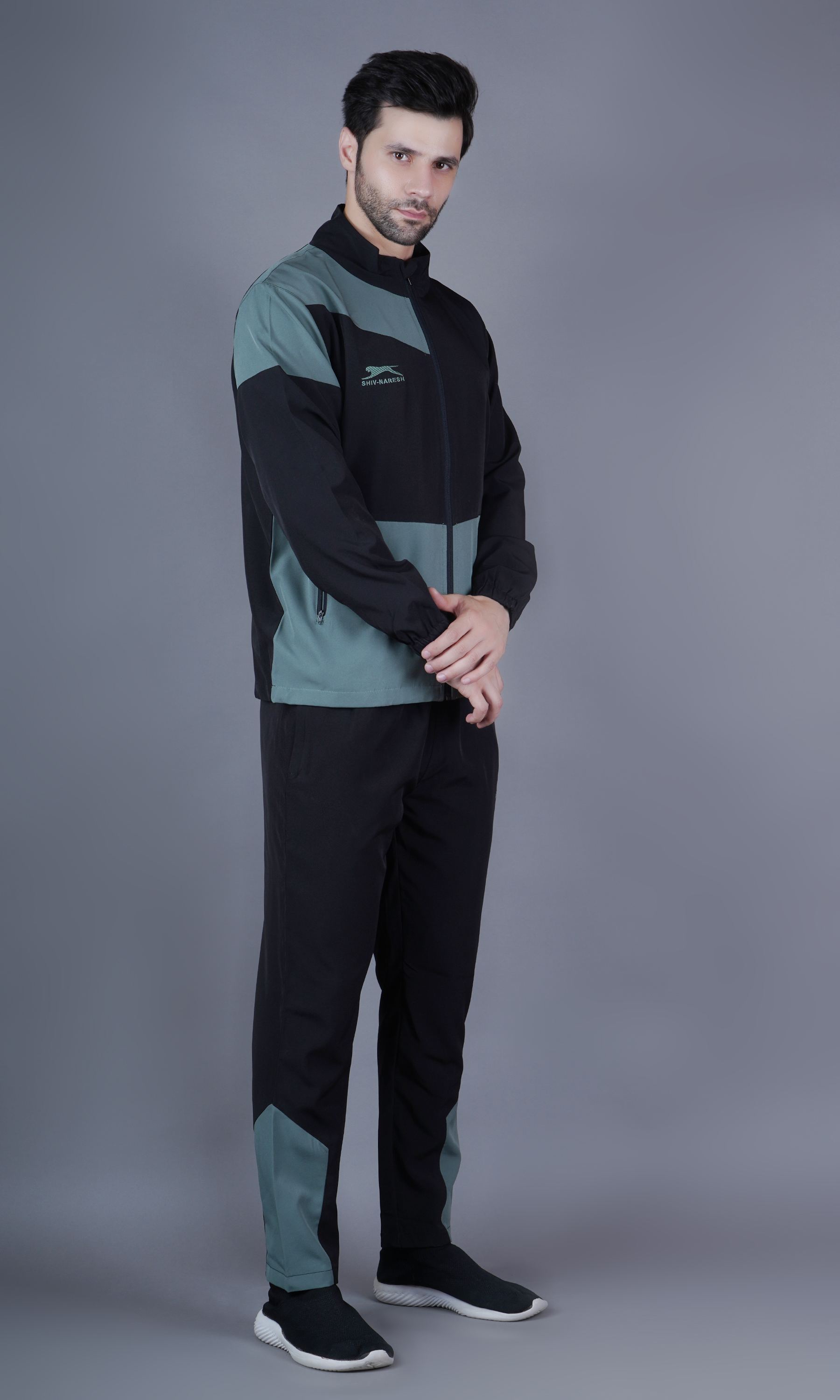Men's Tracksuit  SNTSW108M-Black/Pista-S