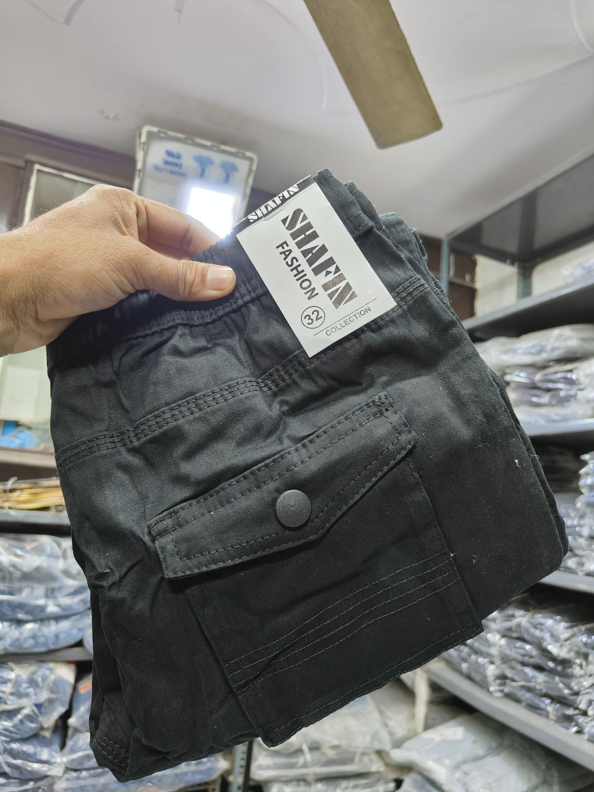 Shafin Men's Six Pocket Joggers Cargo without Elastic -Black